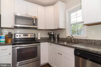 70 Huckleberry Lane, Levittown, PA 19055 - Photo 6