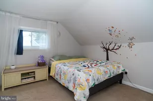 70 Huckleberry Ln, Levittown, PA 19055 - Photo 32