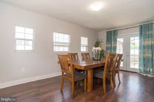 70 Huckleberry Ln, Levittown, PA 19055 - Photo 14