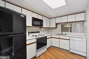 1810 Steamboat Station Dr, Southampton, PA 18966 - Photo 12