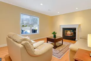 1026 Surrey Ln, Warrington, PA 18976 - Photo 16