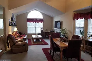 4202 Waltham Ct, Yardley, PA 19067 - Photo 2