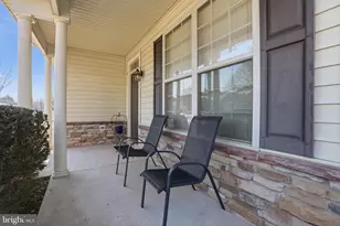 1107 Maxwell Manor, Warwick, PA 18974 - Photo 4
