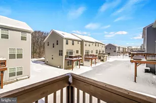 26124 Hickory Ln, Langhorne, PA 19047 - Photo 38