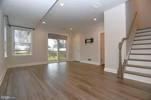 2 Warren Dr, Chalfont, PA 18914 - Photo 4