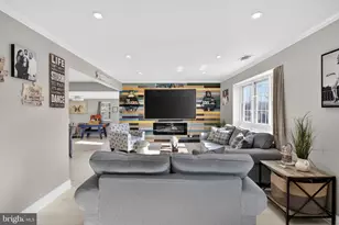 1999 Hollandale Dr, Bensalem, PA 19020 - Photo 8