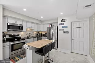 1999 Hollandale Dr, Bensalem, PA 19020 - Photo 18