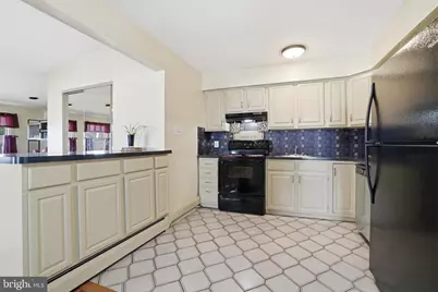 18 Kentucky Lane, Levittown, PA 19055 - Photo 10