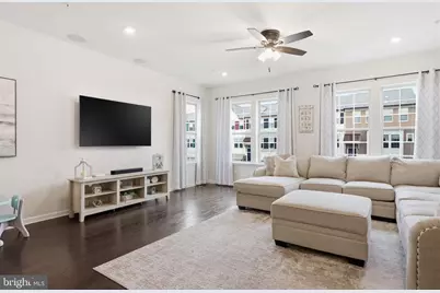 423 Tall Oaks Drive, Warminster, PA 18974 - Photo 4