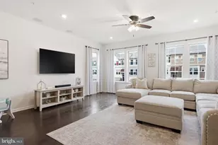 423 Tall Oaks Dr, Warminster, PA 18974 - Photo 4