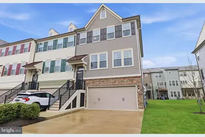 423 Tall Oaks Drive, Warminster, PA 18974 - Photo 2