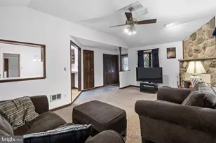 165 Clover Cir, Southampton, PA 18966 - Photo 12