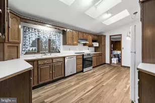 165 Clover Cir, Southampton, PA 18966 - Photo 8