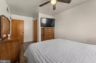 611 S 9th St, Perkasie, PA 18944 - Photo 18