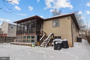 611 S 9th St, Perkasie, PA 18944 - Photo 32