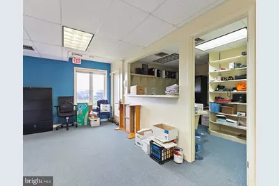 174 Middletown Boulevard, Langhorne, PA 19047 - Photo 4