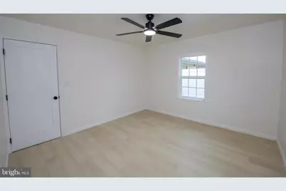 30 Mistletoe Lane, Levittown, PA 19054 - Photo 18