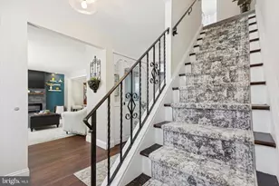 233 Sharpless Rd, Southampton, PA 18966 - Photo 4