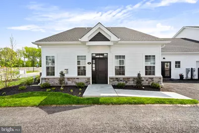 29 Cedar Circle #15, Levittown, PA 19055 - Photo 2