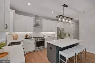 29 Cedar Cir, Levittown, PA 19055 - Photo 4