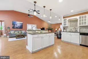 9 Harmony Rd, Levittown, PA 19056 - Photo 18