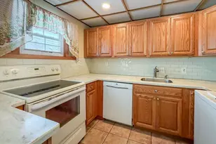 76 Cobalt Ridge Dr E, Levittown, PA 19057 - Photo 12