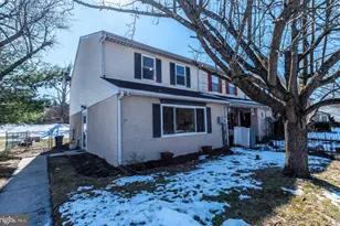 54 Ivy Ct, Quakertown, PA 18951 - Photo 2