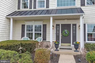 72 Bittersweet Dr, Doylestown, PA 18901 - Photo 2