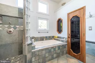 9 Skyview Dr, Ivyland, PA 18974 - Photo 34