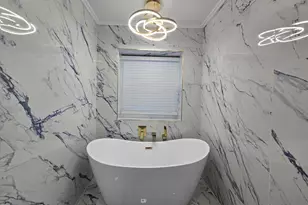 2 Laurel Cir, Newtown, PA 18940 - Photo 40