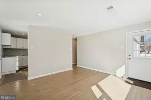 306 Grape St, Warminster, PA 18974 - Photo 4