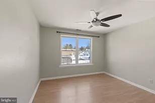 1306 New Chestnut St, Bristol, PA 19007 - Photo 14