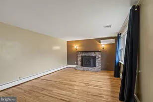 1306 New Chestnut St, Bristol, PA 19007 - Photo 4