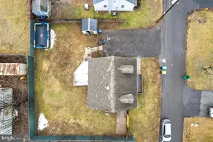 29 3rd St, Morrisville, PA 19067 - Photo 4