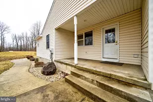 1347 E Thatcher Rd, Quakertown, PA 18951 - Photo 44