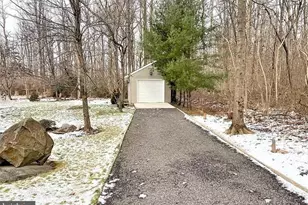 1347 E Thatcher Rd, Quakertown, PA 18951 - Photo 2