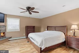 682 Whirlaway Dr, Warminster, PA 18974 - Photo 30