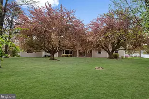 682 Whirlaway Dr, Warminster, PA 18974 - Photo 4