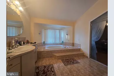 25 Bellwood Drive, Feasterville-Trevose, PA 19053 - Photo 18