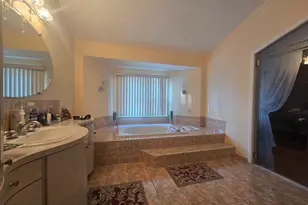 25 Bellwood Dr, Feasterville-Trevose, PA 19053 - Photo 18