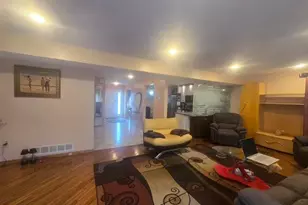 25 Bellwood Dr, Feasterville-Trevose, PA 19053 - Photo 10