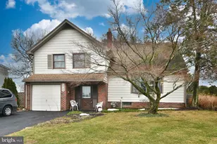 982 Mueller Rd, Warminster, PA 18974 - Photo 2