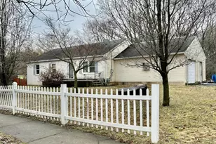 4931 Beaver Dam Rd, Bristol, PA 19007 - Photo 2