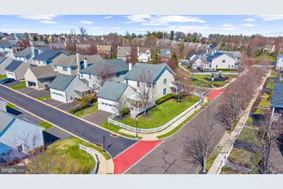 410 Dornishwood Place, Chalfont, PA 18914 - Photo 8