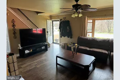 46 Trail Road, Levittown, PA 19056 - Photo 2