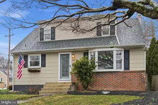 708 Barclay Ave, Morrisville, PA 19067 - Photo 4