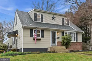 708 Barclay Ave, Morrisville, PA 19067 - Photo 2