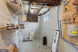 975 Woodvale Ave, Langhorne, PA 19047 - Photo 32