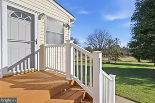 348 Burgundy Ln, Newtown, PA 18940 - Photo 46