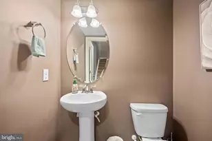 485 Rowan St, Warminster, PA 18974 - Photo 16